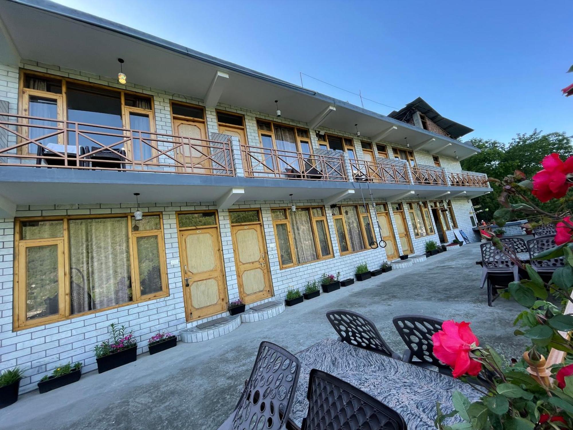 Bed and Breakfast God´s Land Manāli Exterior foto